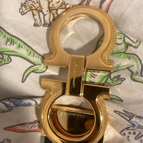 30-32 Ferragamo reversible belt. Black and blue with golden buckle. - Picture 1 of 2